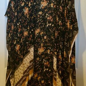 Lot of two American Eagle Outfitters Floral Kimonos